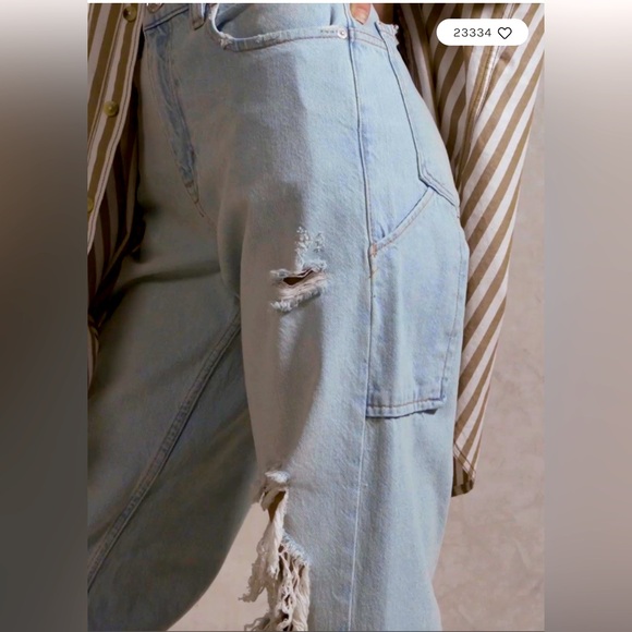 Free People Tinsley Baggy High Rise in the color Ripper (light blue) Size 29 - Picture 6 of 13